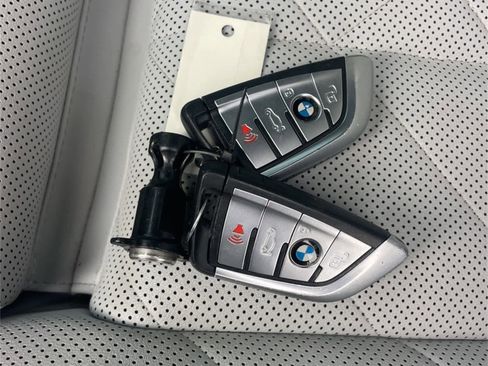 Used 2023 BMW X5 xDrive40i w/ Premium Package image 27