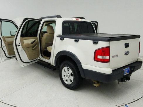 Used 2010 Ford Explorer Sport Trac XLT RWD image 11