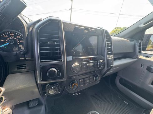 Used 2018 Ford F150 XLT w/ Equipment Group 302A Luxury AWD/4WD image 21