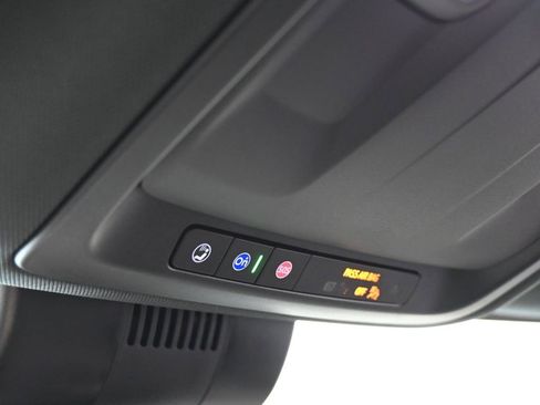 Used 2025 Chevrolet Tahoe LT image 27