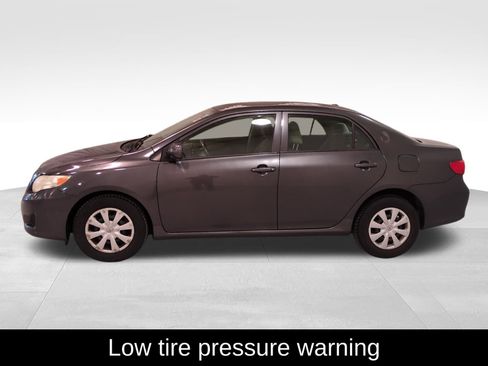 Used 2010 Toyota Corolla LE image 6