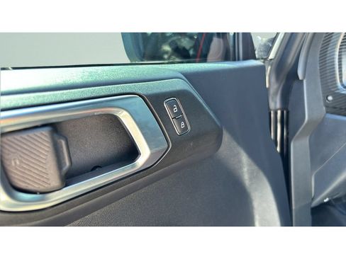 Used 2022 Ford Bronco Raptor AWD/4WD image 12