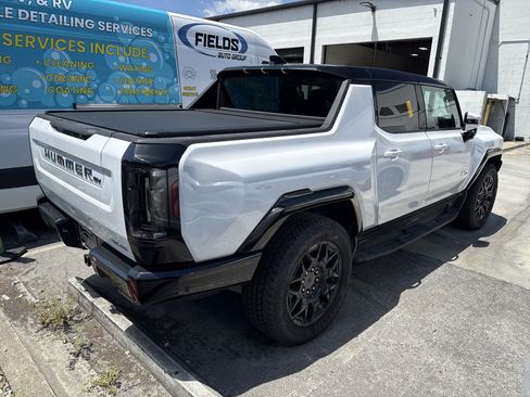 Used 2025 GMC Hummer EV 2X AWD/4WD image 4