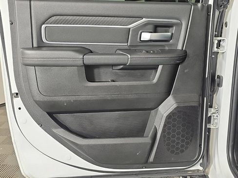 Certified 2026 RAM 2500 Big Horn AWD/4WD image 34