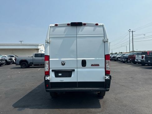 Used 2019 RAM ProMaster 2500 FWD image 4