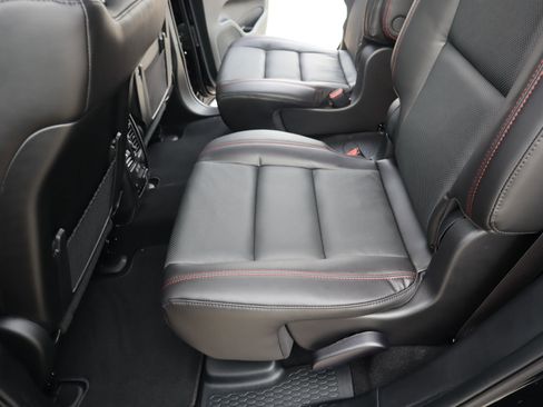 New 2026 Dodge Durango GT image 13
