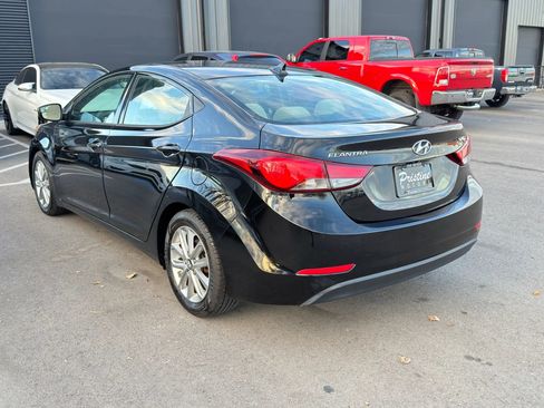 Used 2014 Hyundai Elantra SE w/ Option Group 02 image 4