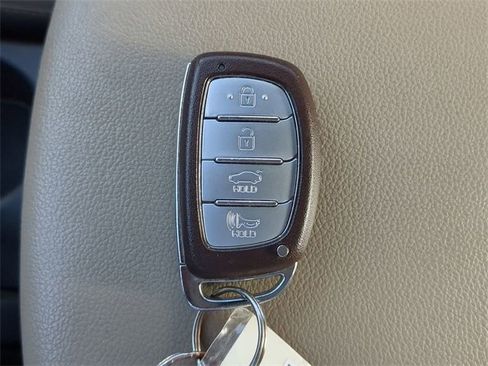 Used 2020 Hyundai Elantra Value Edition w/ Cargo Package (C1) image 28