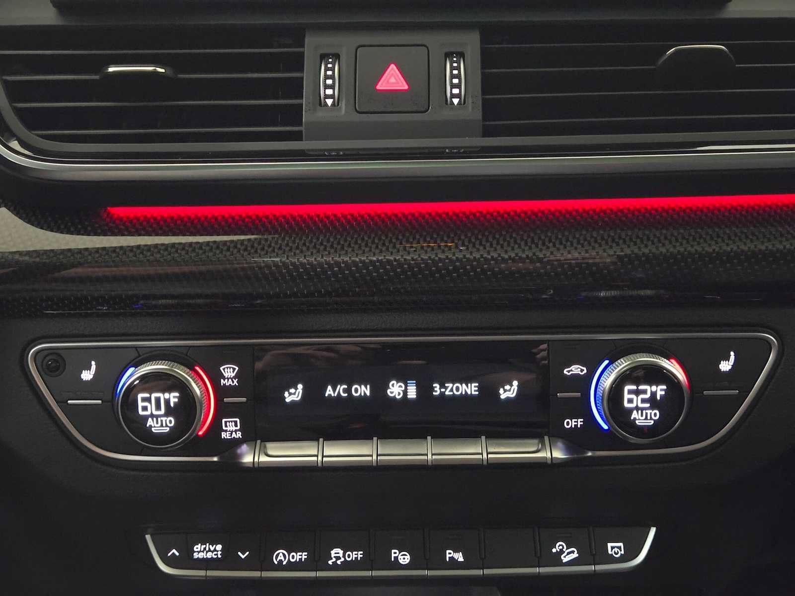 Used 2021 Audi SQ5 Prestige AWD/4WD image 28