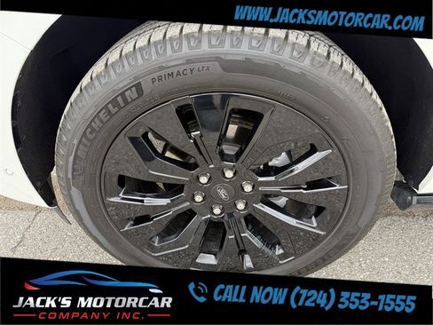 Used 2025 Ford Expedition Platinum w/ Stealth Appearance Package image 40