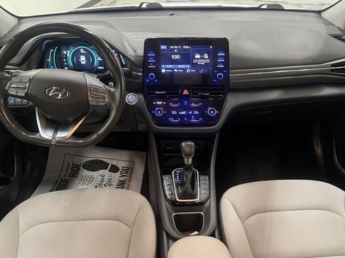 Used 2021 Hyundai Ioniq SE FWD image 23