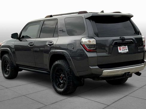 Used 2022 Toyota 4Runner TRD Off-Road Premium w/ Moonroof Package AWD/4WD image 11