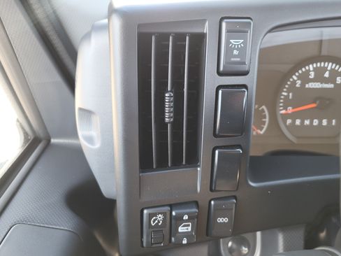 New 2026 Isuzu NPR RWD image 18