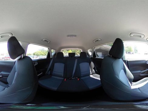 Used 2025 Kia Soul LX w/ LX Technology Package FWD image 38