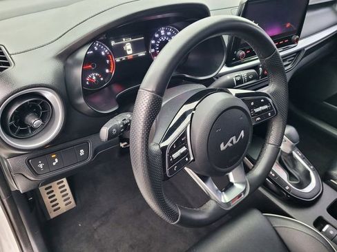 Used 2023 Kia Forte GT-Line w/ GT-Line Premium Package image 24