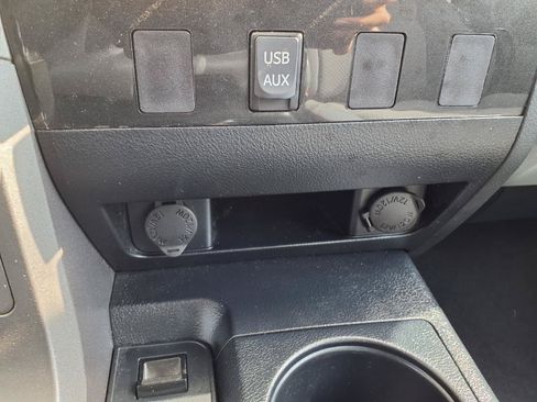 Used 2012 Toyota Tundra 2WD CrewMax w/ SR5 Pkg image 7