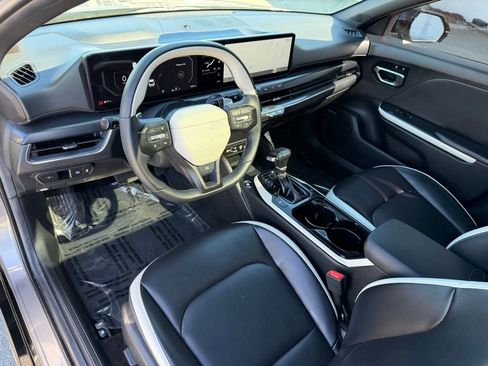 Used 2025 Kia K4 GT-Line w/ GT-Line Premium Package image 2