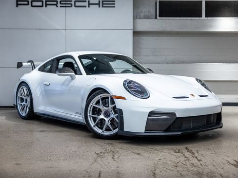 Certified 2025 Porsche 911 GT3 RWD image 10