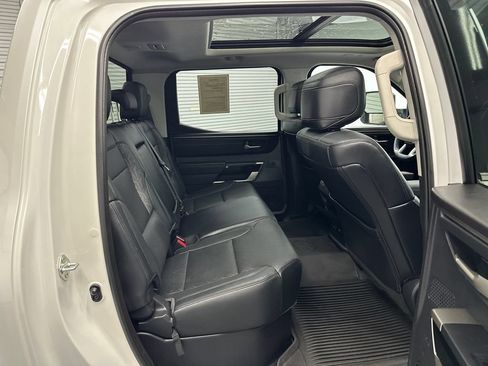 Used 2022 Toyota Tundra Limited AWD/4WD image 17