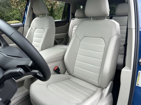 New 2026 Volkswagen Atlas SEL image 11