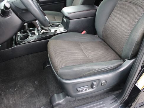 Used 2019 Toyota 4Runner TRD Off-Road image 21