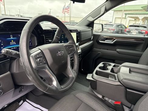 Used 2024 Chevrolet Silverado 1500 LT Trail Boss AWD/4WD image 24