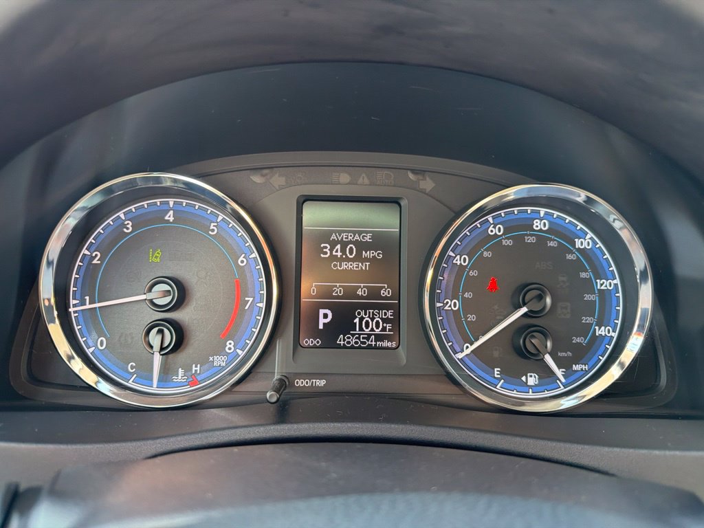 Used 2019 Toyota Corolla LE FWD image 3