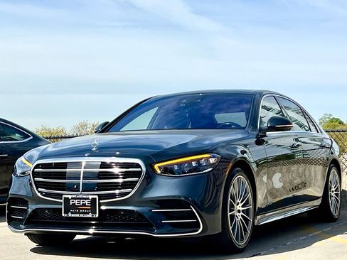 Certified 2021 Mercedes-Benz S 580 4MATIC Sedan image 4