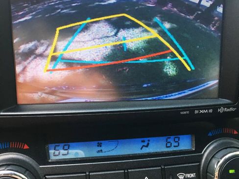 Used 2018 Toyota RAV4 Adventure AWD/4WD image 29