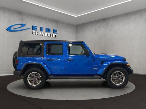 Used 2023 Jeep Wrangler Sahara image 2