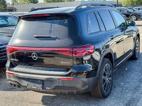 Used 2024 Mercedes-Benz EQB 350 4MATIC SUV image 4