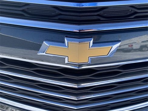 Used 2017 Chevrolet Equinox LT w/ Convenience Package image 29