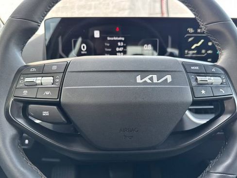 Certified 2025 Kia K4 EX image 28