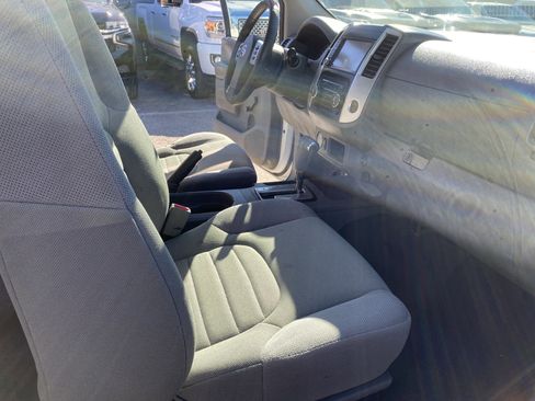 Used 2019 Nissan Frontier S image 20