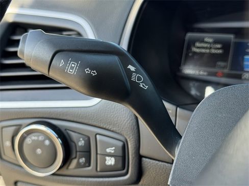 Used 2022 Ford Edge SEL w/ Convenience Package image 23