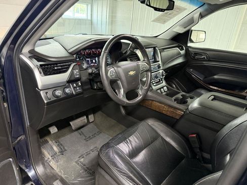 Used 2017 Chevrolet Suburban LT AWD/4WD image 16