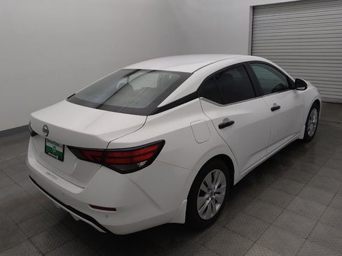 Used 2024 Nissan Sentra S FWD image 9