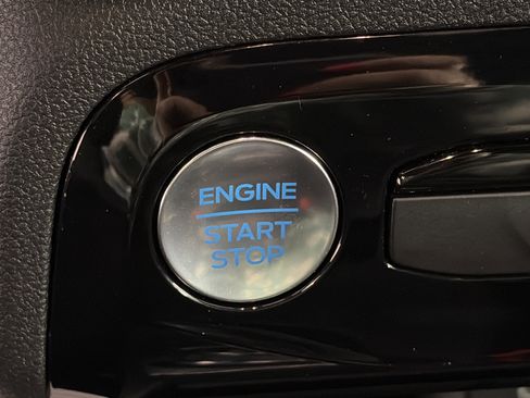 Used 2025 Ford Escape ST-Line w/ Tech Pack #1 image 31