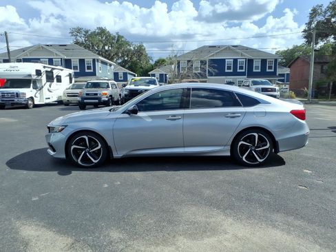Used 2021 Honda Accord Sport image 2