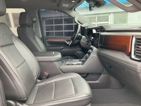 Used 2024 GMC Sierra 2500 Denali w/ Denali Reserve Package image 19