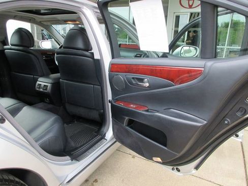 Used 2008 Lexus LS 460 RWD image 22