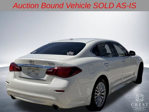 Used 2016 INFINITI Q70 L 3.7 RWD image 9