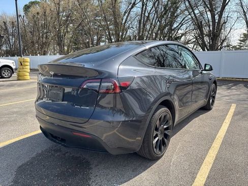 Used 2024 Tesla Model Y Long Range image 4