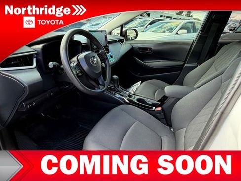 Used 2022 Toyota Corolla LE image 5