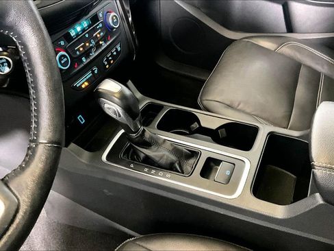 Used 2018 Ford Escape Titanium image 13