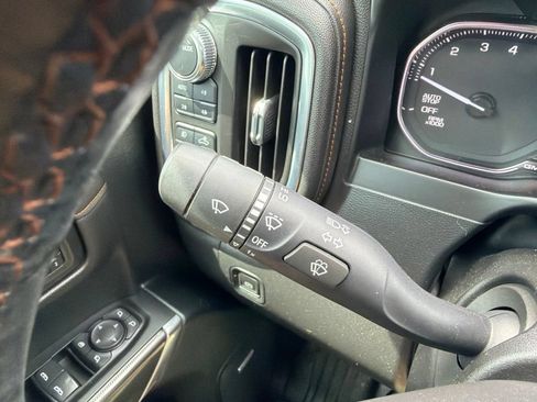 Used 2021 GMC Sierra 1500 AT4 w/ AT4 Premium Package AWD/4WD image 28