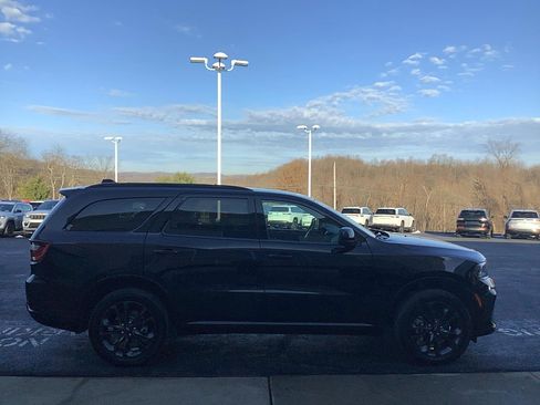 Certified 2024 Dodge Durango SXT w/ SXT Blacktop Group image 4