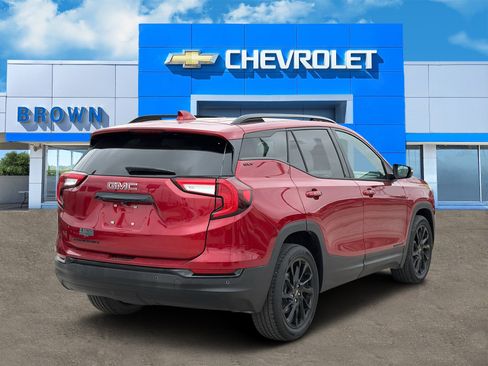 Used 2023 GMC Terrain SLT w/ Elevation Edition FWD image 3