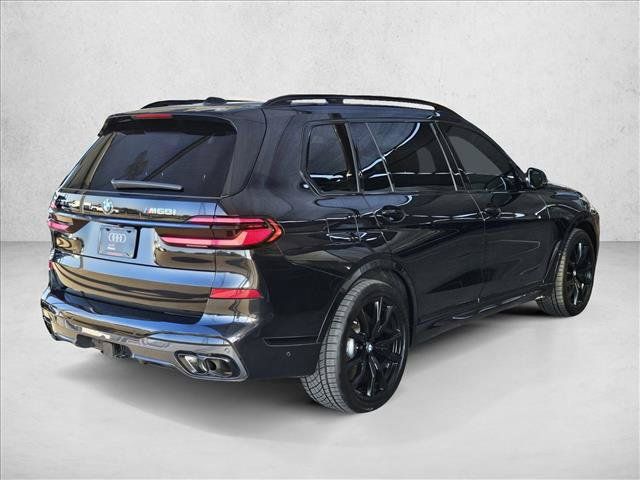 Used 2025 BMW X7 M60i AWD/4WD image 5