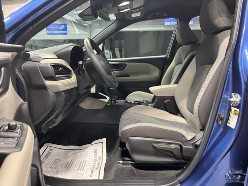 Used 2026 Subaru Forester AWD/4WD image 13